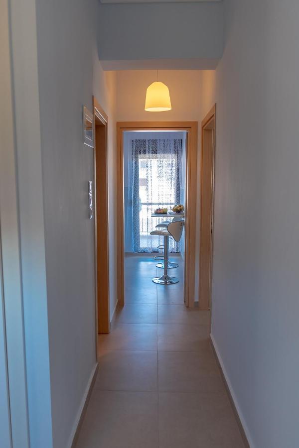 Dimi Seafront Apartment By Rentals Pro Services - Nea Moudania Bagian luar foto