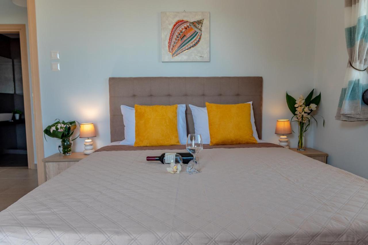 Dimi Seafront Apartment By Rentals Pro Services - Nea Moudania Bagian luar foto